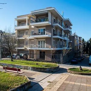 Elpida's 1 Private Parking Διαμέρισμα